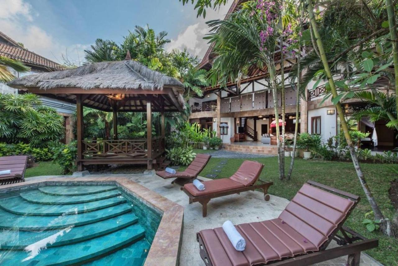 New Daria Villas Seminyak Kültér fotó